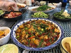 -去吃小龙虾·江湖菜·烧烤(南滨路店)