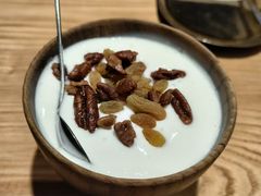 空运来的新疆酸奶-谷丽麦馕新疆菜·清真(步步高梅溪新天地店)