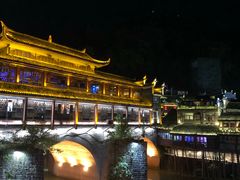 -临江餐馆二楼美食部落