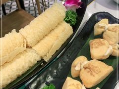-六少·猪肚包鸡火锅(卓悦INTOWN店)