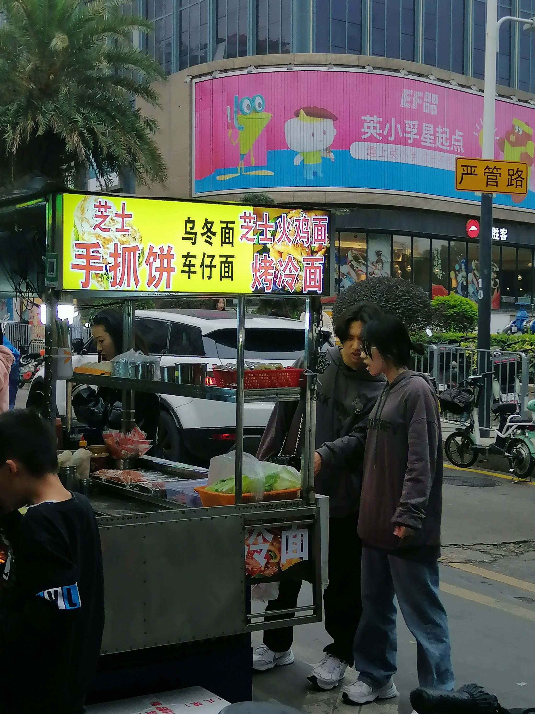 大芬油画村地铁站图片