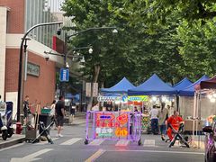 -吴山路夜市