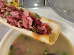 -秦小龙驴肉火烧馆