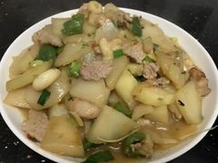 农家菜头炒肉-湘鄂味土菜馆