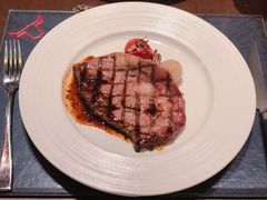 -恰餐厅及酒吧 CHAR Bar & Grill (北京丽都皇冠假日店)