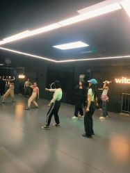 -WITCH （舞季）舞蹈工作室