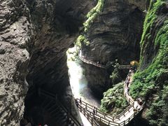 -龙水峡地缝景区