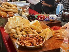 -乌恰市场(彩虹商场店)