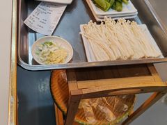 -谭家山河村铁锅炖&东北烧烤(交大店)