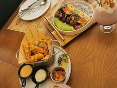 -Mark&Mars Restaurant