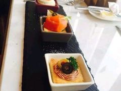 -万达文华酒店·48F云端窗景美食汇自助餐厅