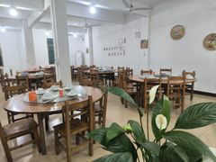 -乡村人家私房菜(250省道店)