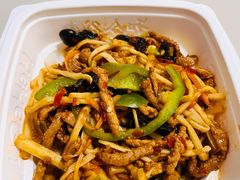 鱼香肉丝盖饭-和合谷(北新桥店)