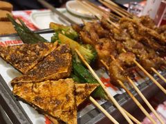 -威记烧嘢·南宁烧烤·超级生牛(绿地店)