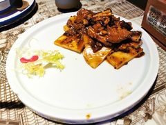 黑椒牛仔骨炒年糕-绿茶餐厅(乐峰广场店)