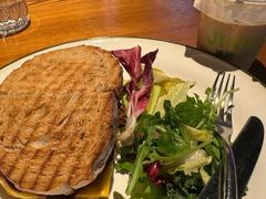 -JINNS锦时 steak&pizza(浸信会礼拜堂旧址店)