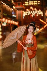 -支流映画摄影·汉服妆造跟拍(本宫来了银泰店)