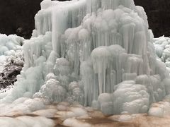 -大平台龙居瀑布旅游区