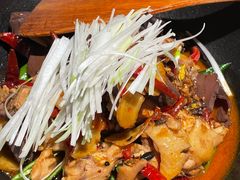-老湖南民间菜·牛肉十八炒(花都店)