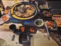 -三国惹火烤肉·中日韩烤肉集合店(百草路店)