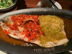 双色鸳鸯鱼头王-望湘园·洞庭渔宴(浦江欢乐颂店)