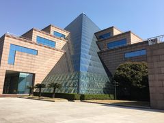 -上海市龙华烈士陵园