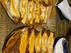 -阿洪锅贴王(小吃城店)