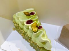 -Fridi Patisserie Cafe