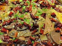 -老码头黑皮肘子锅包肉(赣水路店)