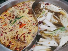 -沸炉重庆老火锅(军事博物馆店)