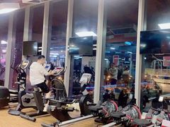 -奇迹健身金茂汇店