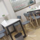 这里还有别的冷面，凉皮，炸酱面