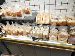 -皇冠幸福里动物奶油生日蛋糕(龙阳村地铁站店)