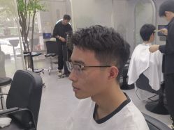 -DK SALON连锁专业烫染接发店