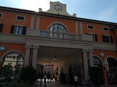 -佛罗伦萨小镇广佛名品奥特莱斯(疏港路店)