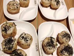 -小杨生煎(金山百联购物中心3楼店)