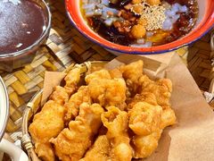 -爆炸头阿姨小四川正宗川味小吃(无任何分店)