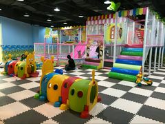 -爱萌盟婴童成长中心(泛悦店)