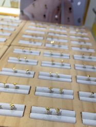 -AI艾耳·专业手工耳洞·穿孔美学馆