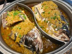 -阿瓦山寨·湘菜现炒·剁椒鱼头王(咸阳总店)