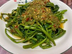 剁椒藤菜-洪霞餐馆