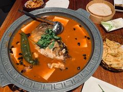 鱼头泡饼-京尊烤鸭店JINGZUN(春秀路店)