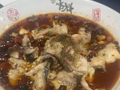水煮鱼-辣小妮de川菜馆(红旗Mall店)