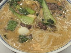 -邱芳粉店(迎宾大道旗舰店)