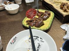 -东口码头·烧鸽子·鱼头泡饼·地方菜(金鹰悦城店)