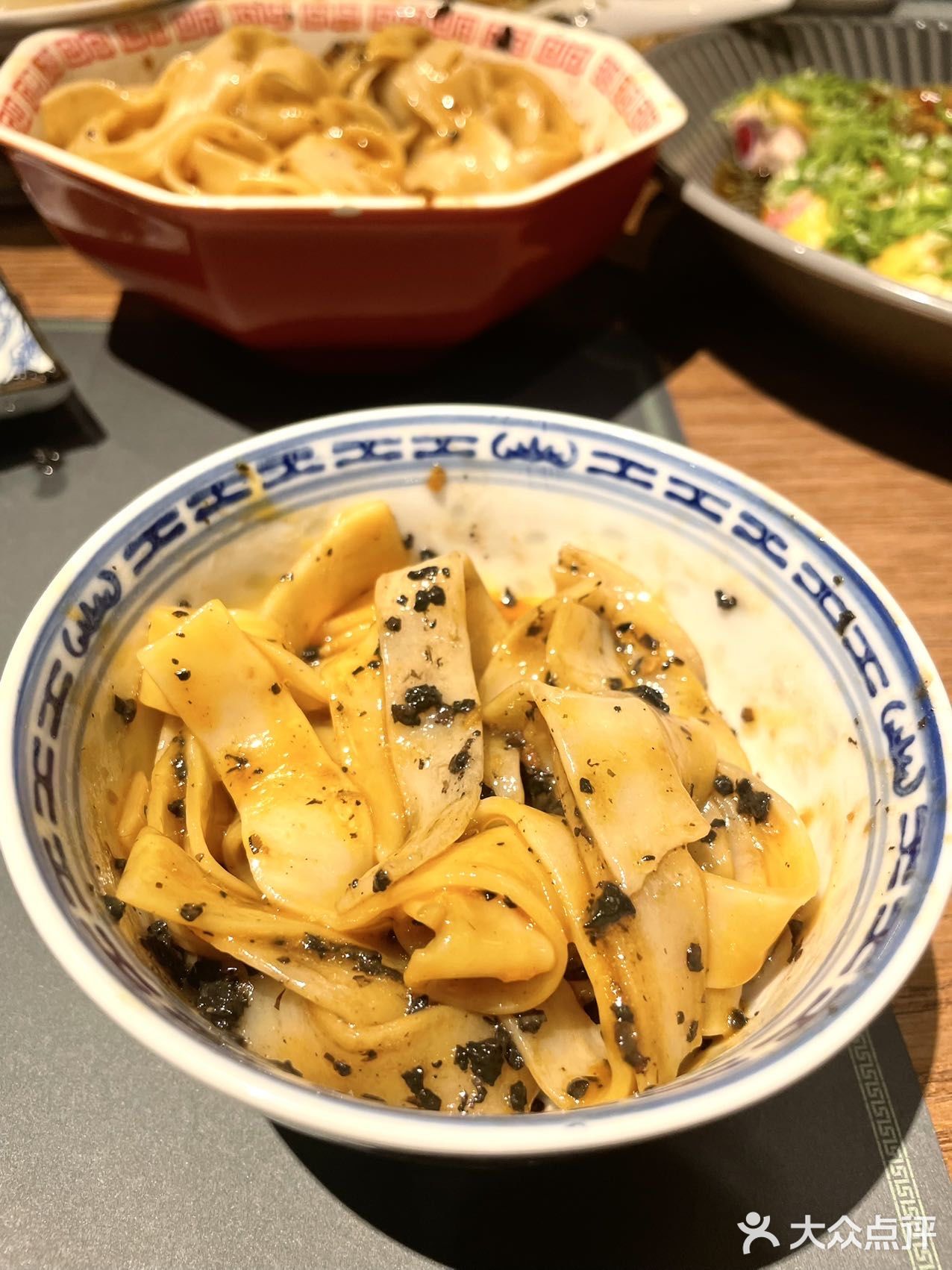 小寨下一个顶流复古打卡餐厅——玲珑食铺！