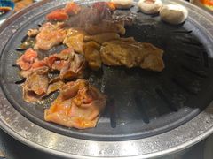 -明洞阿姨·韩式酱蟹烤肉·创意料理(三元桥店)