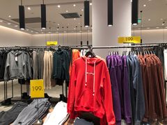 -URBAN REVIVO(西安Momopark店)
