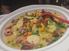 -川流不息·地道川菜·小龙虾(松东路店)