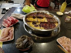 -邓莽子老火锅(中兴路总店)
